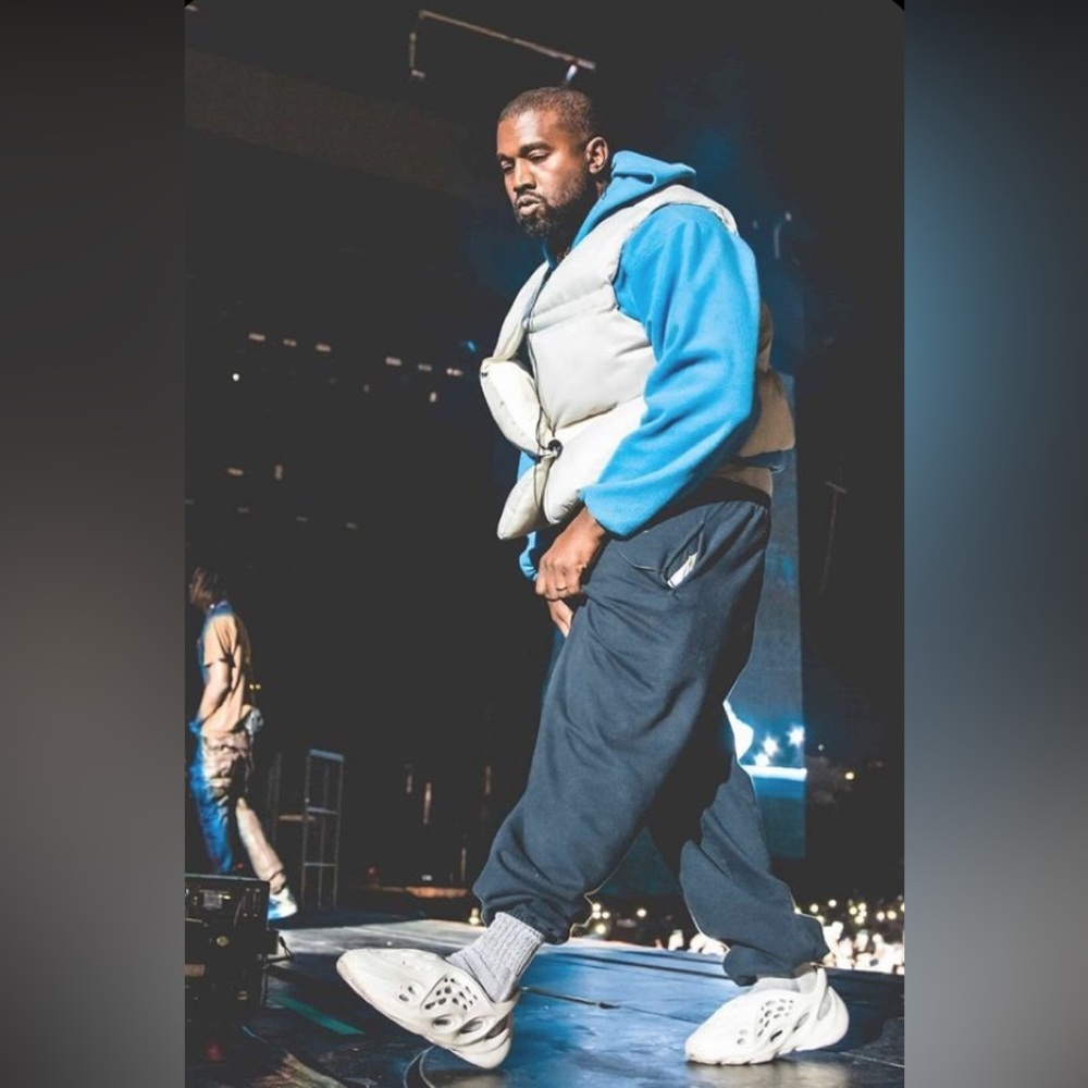 Yeezy Foam RNR - Picture 9 of 11